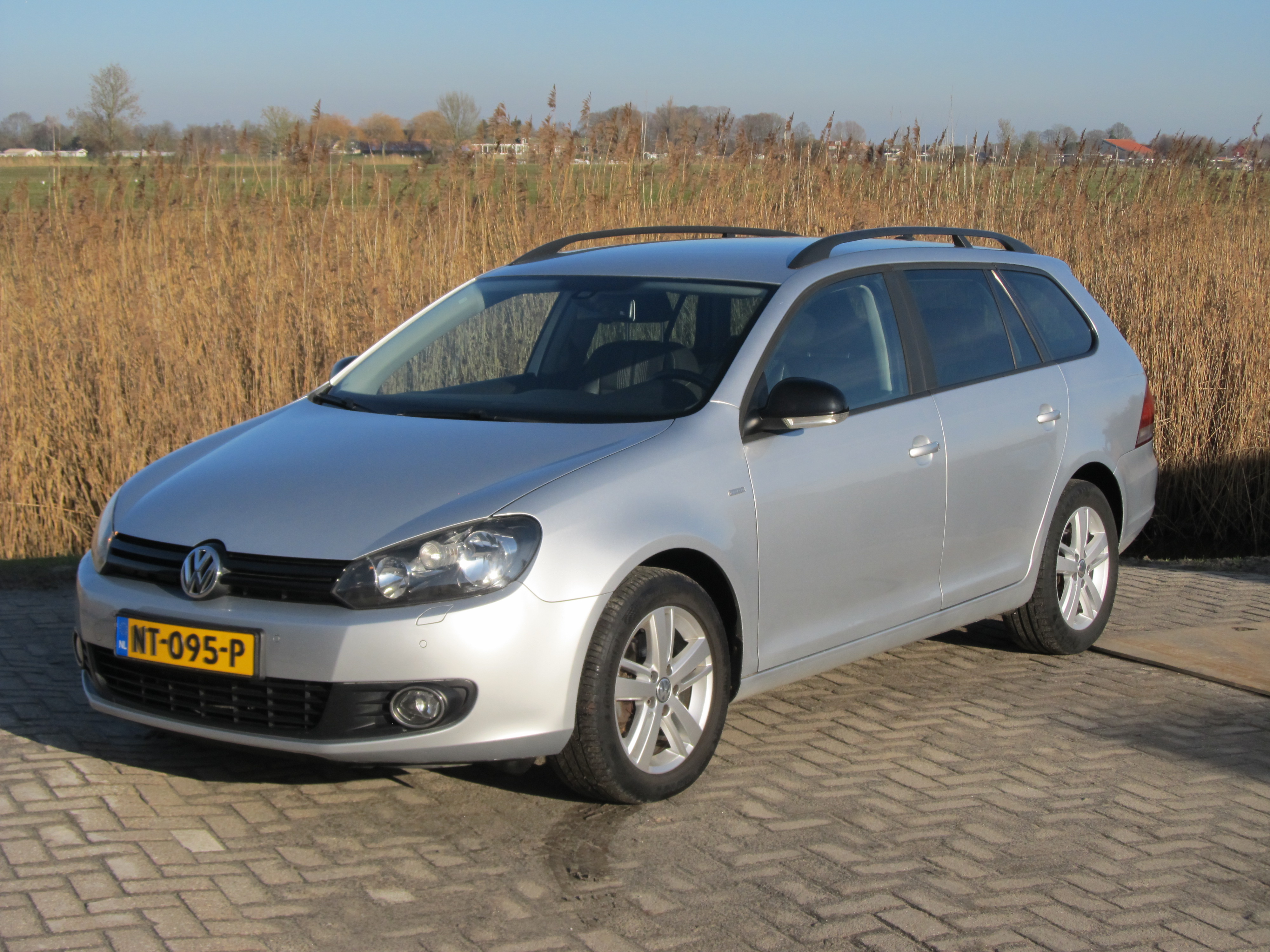 Volkswagen Golf Variant 1.6 TDI Highline BlueMotion Automaat